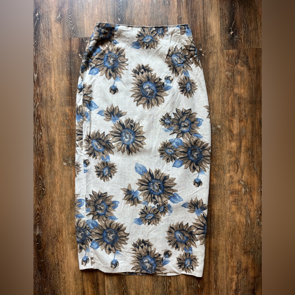 Vintage Floral Wrap Skirt, size Small - Picture 3 of 7
